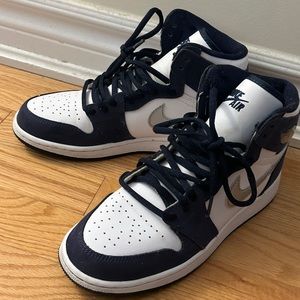 Air Jordan1 Midnight Navy 4.5 Y